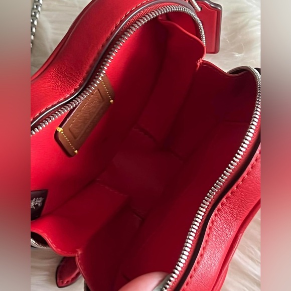 CE766 - Coach Heart Crossbody 14 with Pillow Quilting - Picture 8 of 13